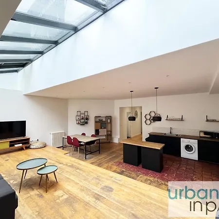 Apartamento Urban Flat 186 - Spacious 3 Bedroom Flat In París