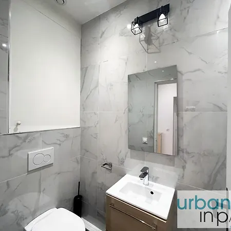 Urban Flat 186 - Spacious 3 Bedroom Flat In Apartamento París